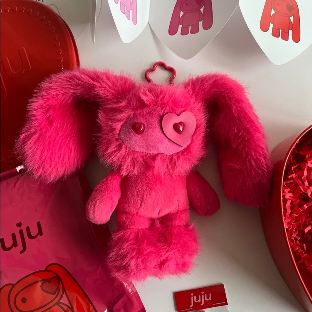 CJ Hendry Valentines Juju #4 Ziggy Keychain Plush SOLD OUT